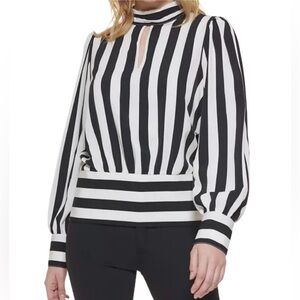 Karl Lagerfeld Paris smocked-backed woven top/Size: S